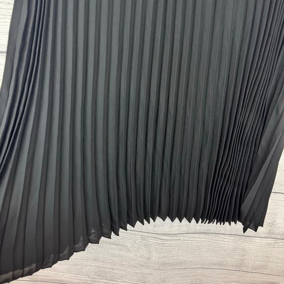 Vince Camuto Plus Size Black Pleated Pull On Midi Skirt Size XXL - Picture 3 of 7